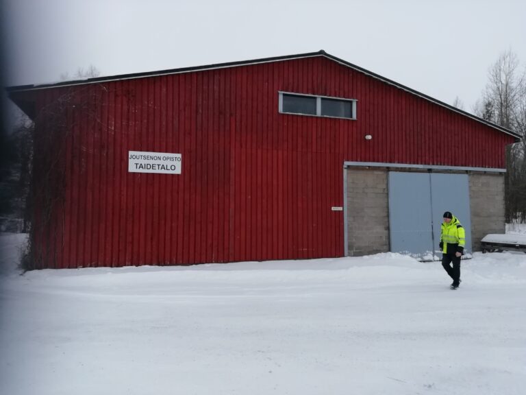 Joutsenon opisto, taidetalo